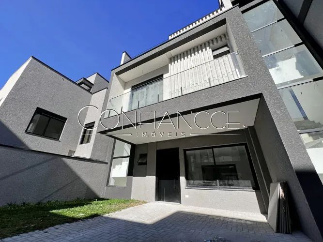 Sobrado em Condominio com 3 quartos a venda no Bacacheri, Curitiba - PR | Confiancce Imóve