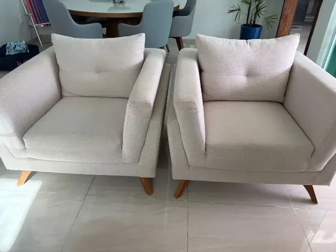 2 lindas poltronas novíssimas 2.400, parcelado