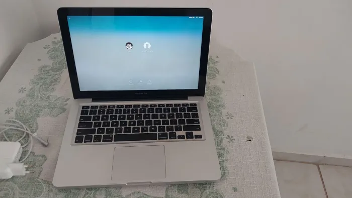 macbook pro 13 2009