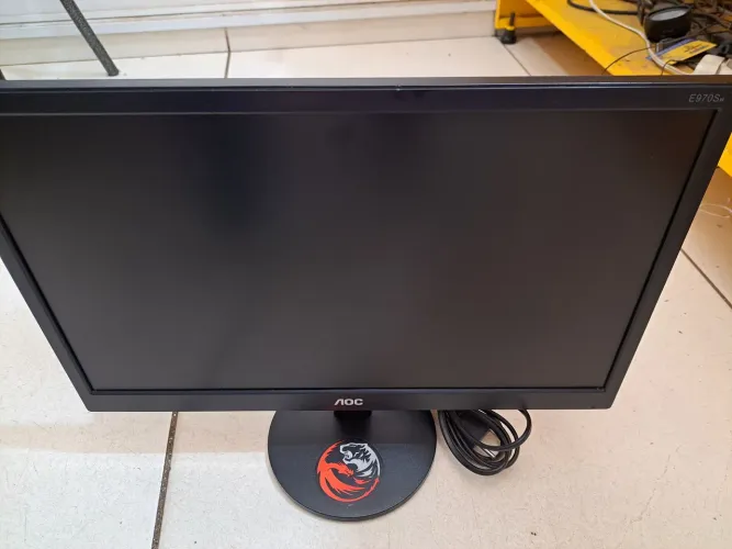 Monitor 19"