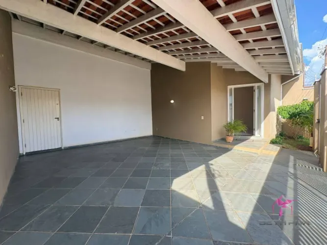 Casa à venda - Centro