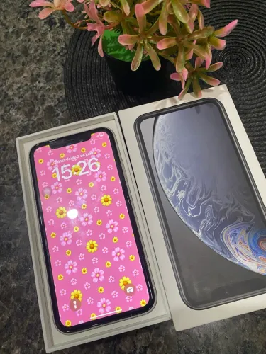 iPhone XR todo original