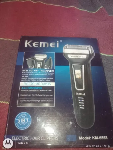 Máquina de cortar cabelo Kemei