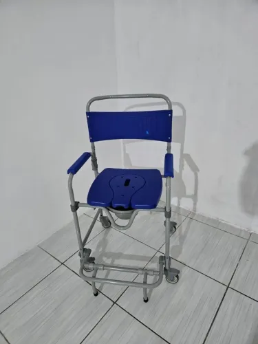 Cadeira para banho novíssima!!!