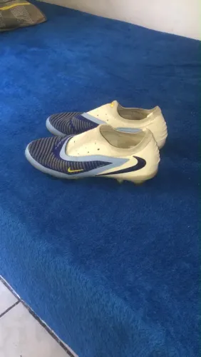 Chuteira Nike Campo