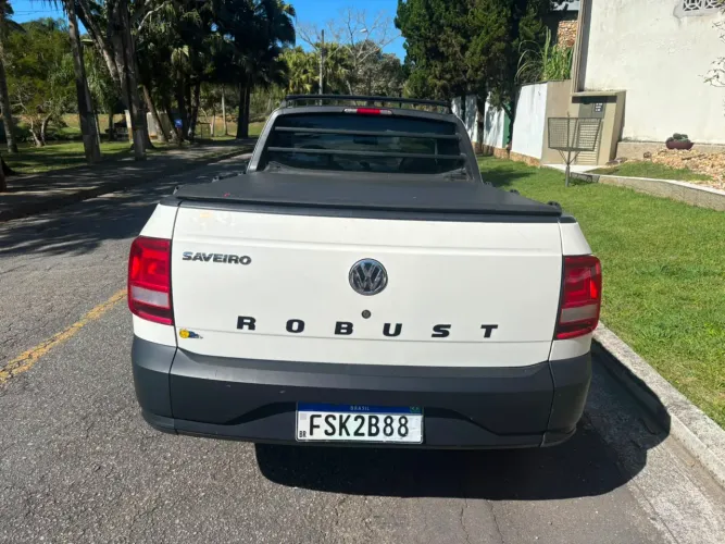 Volkswagen Saveiro Robust 1.6 Total Flex 8V 2021
