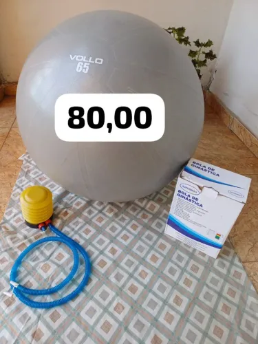 BOLA SUÍÇA  65 CM   COM BOMBA.          PILATES SOLO.      TREINAMENTO FUNCIONAL 