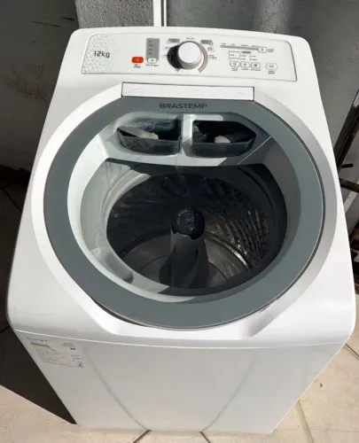 Vendo máquina de lavar Brastemp 12 kg 220w