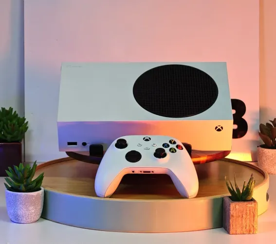 Xbox série S 512gigas 1 controle e cabo 