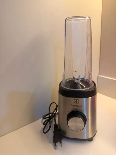 Liquidificador Portátil Electrolux BSE20