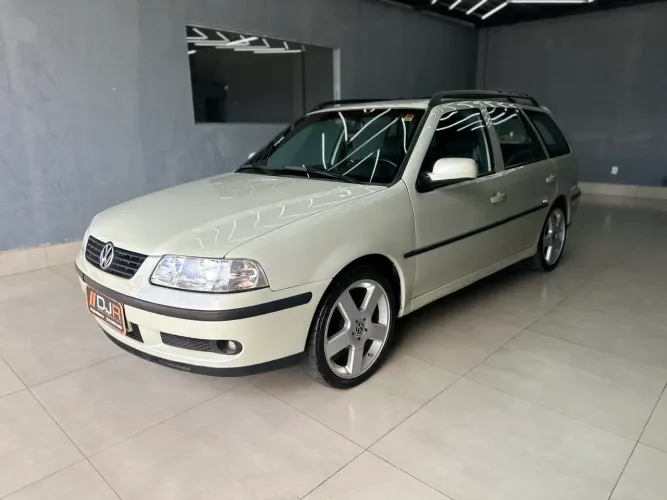 Volkswagen Parati 2.0 MI/ 2.0 MI Track & Field 2000