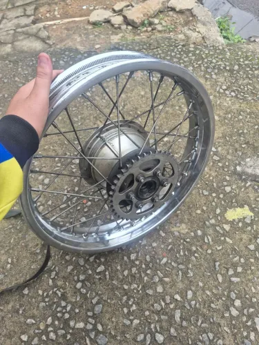 Vendo roda da cg 125/150