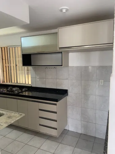 VENDO APE TÉRREO COM VARANDA SUPER BEM LOCALIZADO