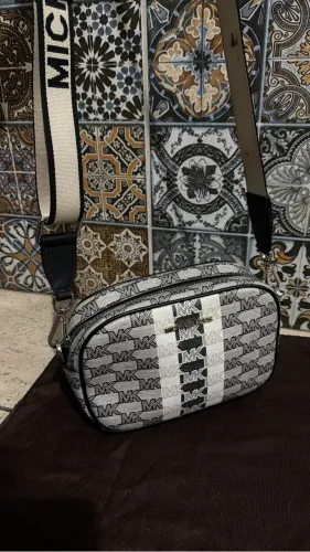 bolsa transversal mk