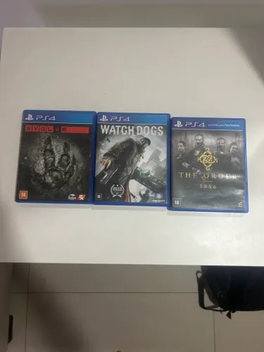 Jogos de ps4, nunca usados.