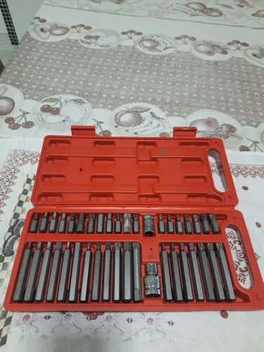 Vendo caixa de Bits 40 pcs nova nunca foi usado