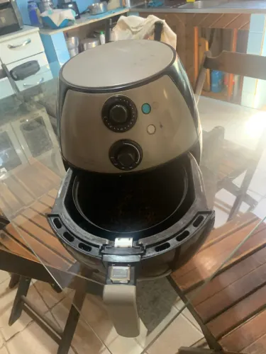 Air fryer 