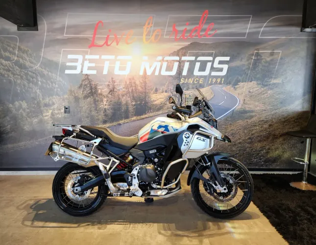 GS 900 ADVENTURE PLUS