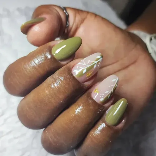 Unhas gel, postiça realista,banho em gel e muito mais , venha garantir seu horário ?
