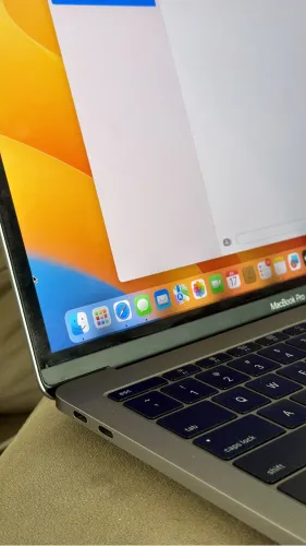 MacBook Pro 2017 i5