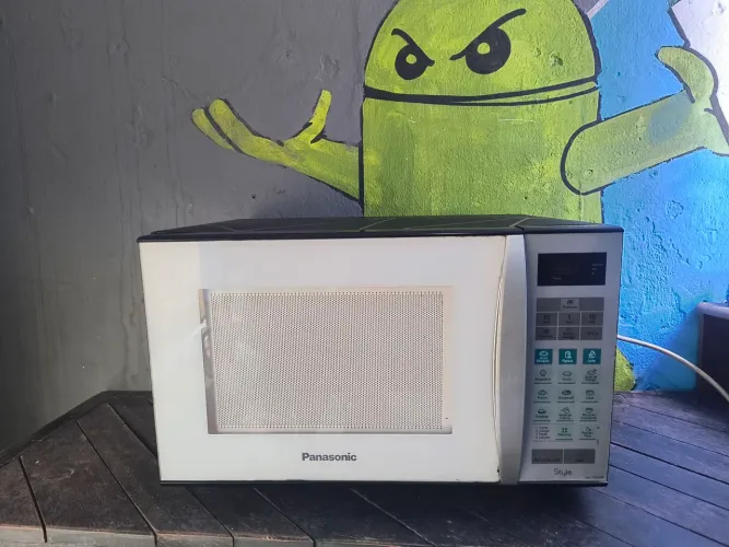 Microondas Panasonic 30L