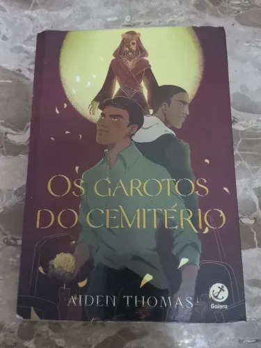 Livro: Os garotos do cemitério