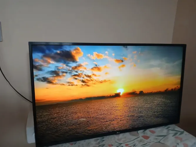 Smart tv LG 43 polegadas semi nova 