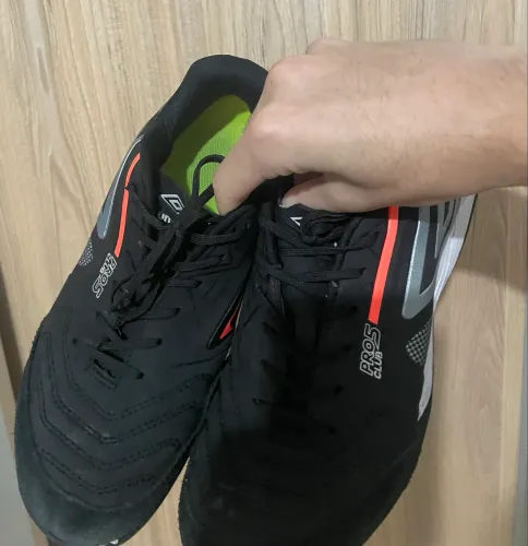 Chuteira Society Umbro Pro 5 Bump tamanho 39