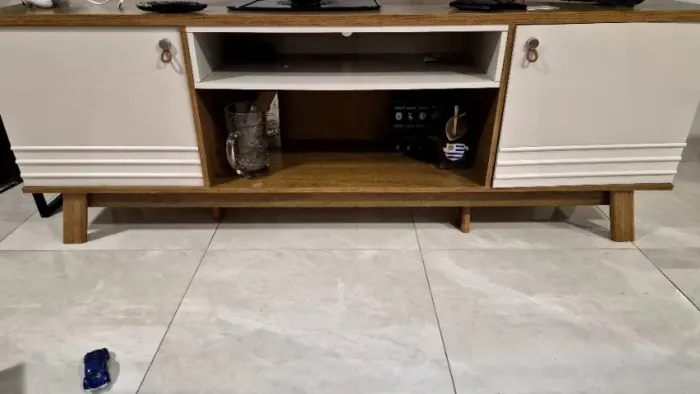 Rack para TV Retrô Escandinavo Branco e Madeira(Excelente estado)