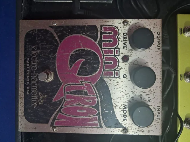 Pedal electric harmonics Mini Q-tron vintage década de 90, pedal de grande porte rarissimo