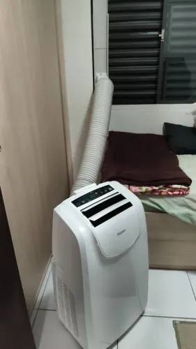 Ar Condicionado Portátil Haier 12.000 BTUs com Controle Remoto