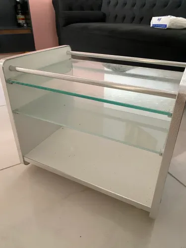 Móvel multiuso lindo novo
