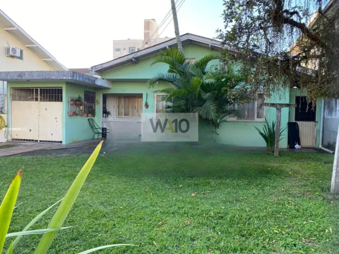 Casa para Venda em Balneário Camboriú, Nações, 2 dormitórios, 1 suíte, 2 banheiros, 3 vaga