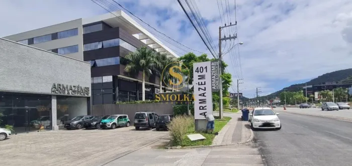 Mezanino disponível para locação - 112 m² no Armazém 401 Home & Office.