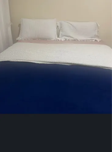 Colcha dupla face casal ótima para noites quentinhas