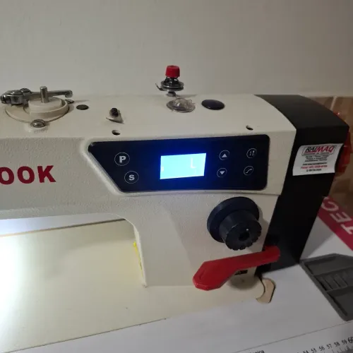 Maquina Reta profissional TECHOOK 