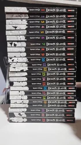 Mangás Demon slayer coleção completa