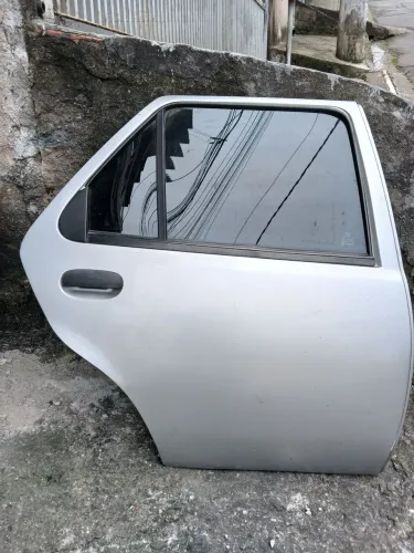 Porta traseira Direita  Ford Fiesta 96 a 2005 