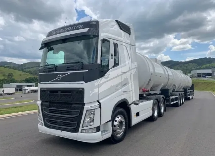  VOLVO FH 540 2022 + RODOTREM TANQUE 2023 - 