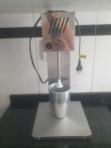 Batedor de Milk-shake 500w 127v