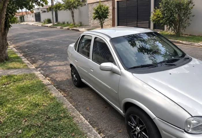 Chevrolet Corsa Sedan Super Milenium 1.0 MPFI 16V 2001