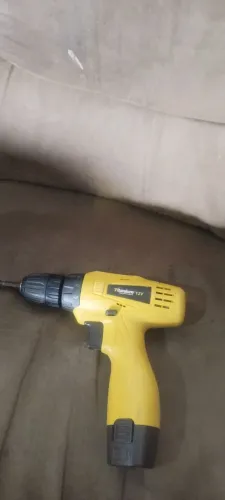 Parafusadeira Titanium funcionando perfeitamente
