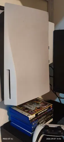 Playstation 5 com 6 jogos físico