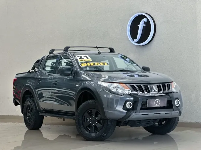 Mitsubishi L200 Tri. Outdo. GLS 2.4 CD 4X4 Die. AUT 2021