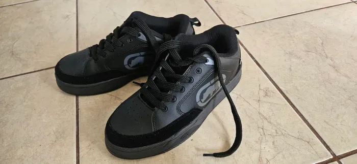 VENDO 2 TÊNIS ECKO MALIBU - TAMANHO 42