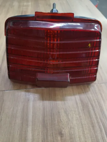 Lanterna traseira CBX 750