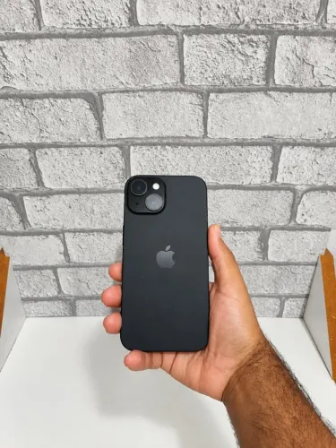 iPhone 15 128GB