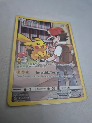 Pikachu Secret Rare 241/236 (Eclipse Cósmico) PTBR