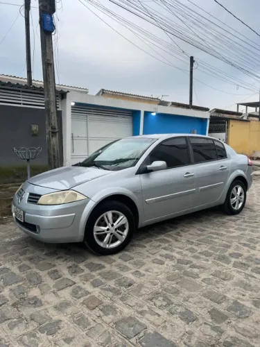 Renault Megane Sedan Dynamique Hi-flex 1.6 16V 2008