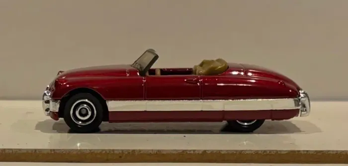 1949 Kunis Spon Car - matchbox - 1:64